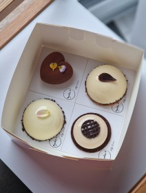 BOX NIESPODZIANKA  4 SZT MONOPORCJI MIX