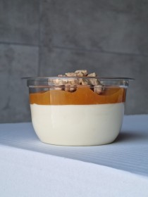 JOGURT/MORELA  deser w kubeczku  BOX 8 sztuk