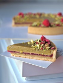 Obrazek 2 dla: TARTA PISTACJOWA Z MALINĄ 